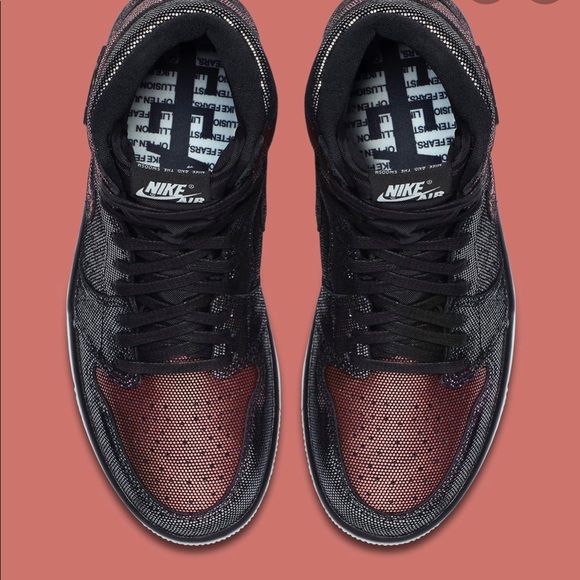 Jordan 1 Women’s Fearless in Rose Gold Metallic - Picture 3 of 7